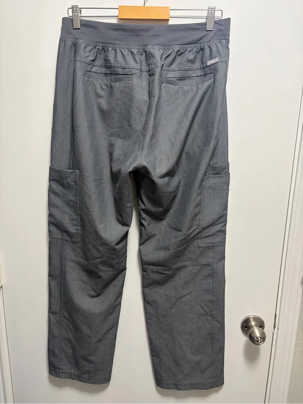 Figs Mens Axim Cargo Scrub Pants Gray Heathered Green Drawstring Size Medium